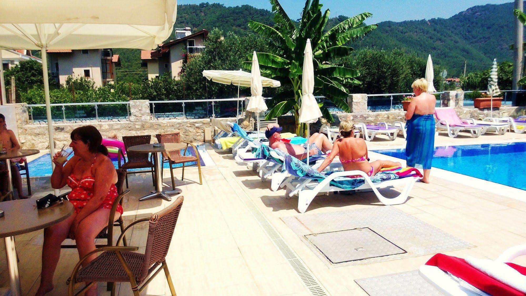Murat Apart Hotel İçmeler Ngoại thất bức ảnh